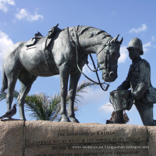 Gran estatua mongol del caballo de cuero de la raza de hombre de guerra de metal